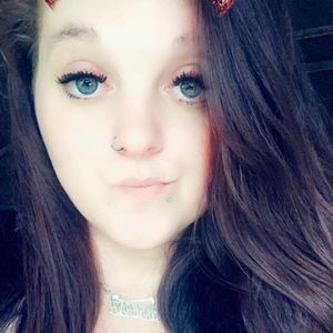 Meet your Posher, Briana